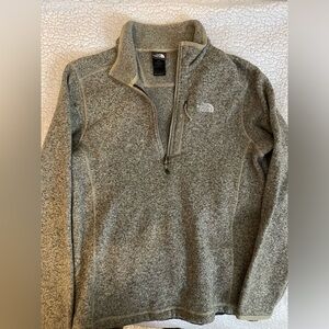 North face fleece pullover quarter zip